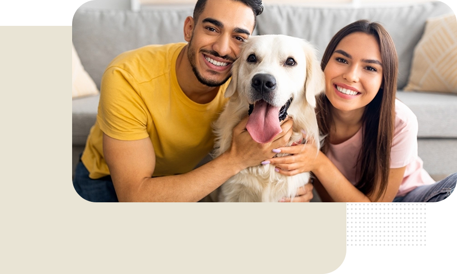 Foto de pessoas com um cachorro